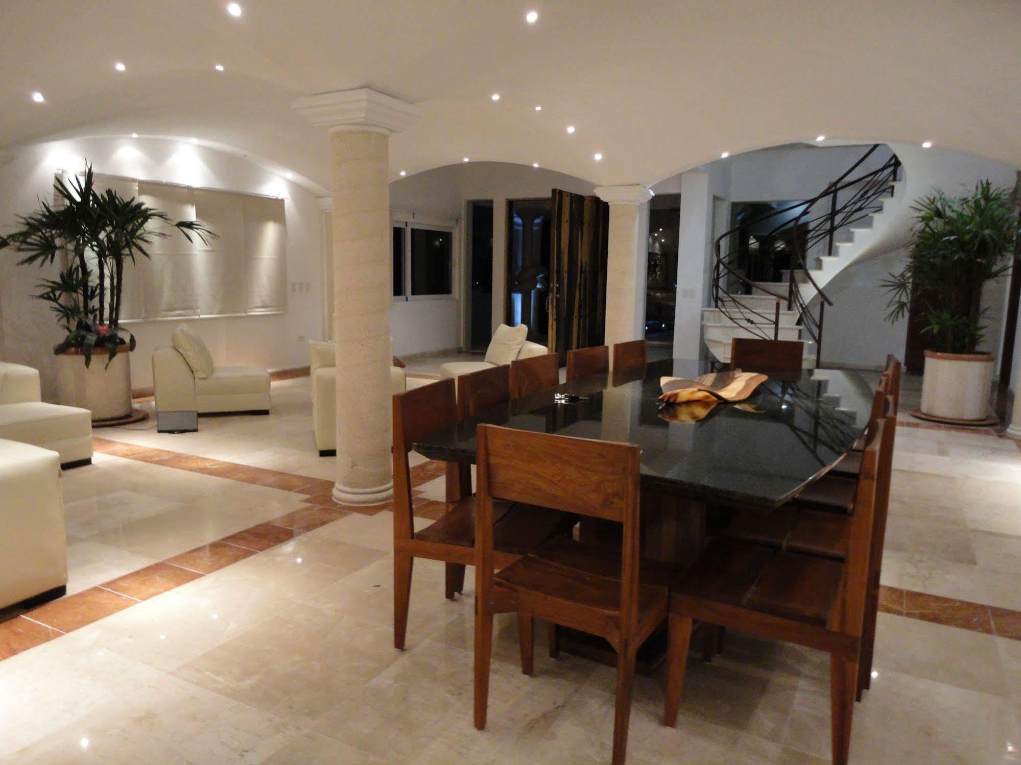 Casa Jaguar Hotel ปูแอร์โตอาเวนตูรัส ภายนอก รูปภาพ