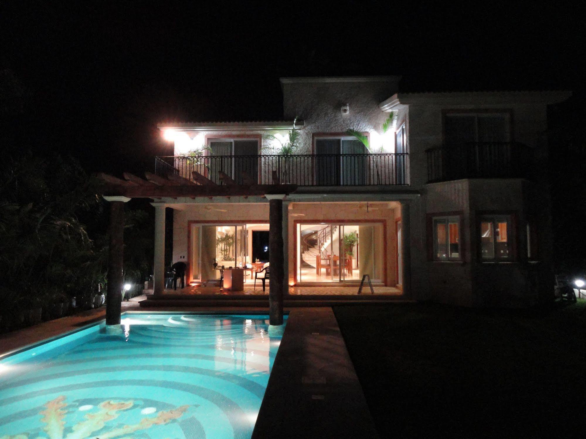Casa Jaguar Hotel ปูแอร์โตอาเวนตูรัส ภายนอก รูปภาพ